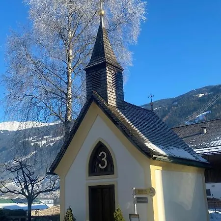Flörl Apartment Zell am Ziller